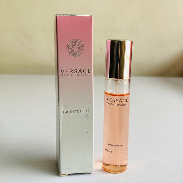 Versace Bright Crystal Eua De Toilette :-10 ml