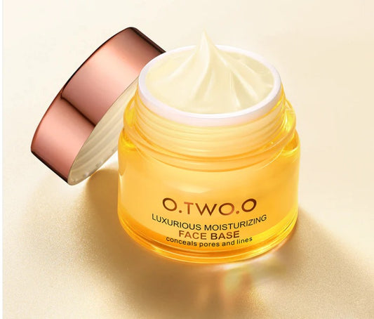 O.TWO.O Luxurious Moisturizing Face Base Cream